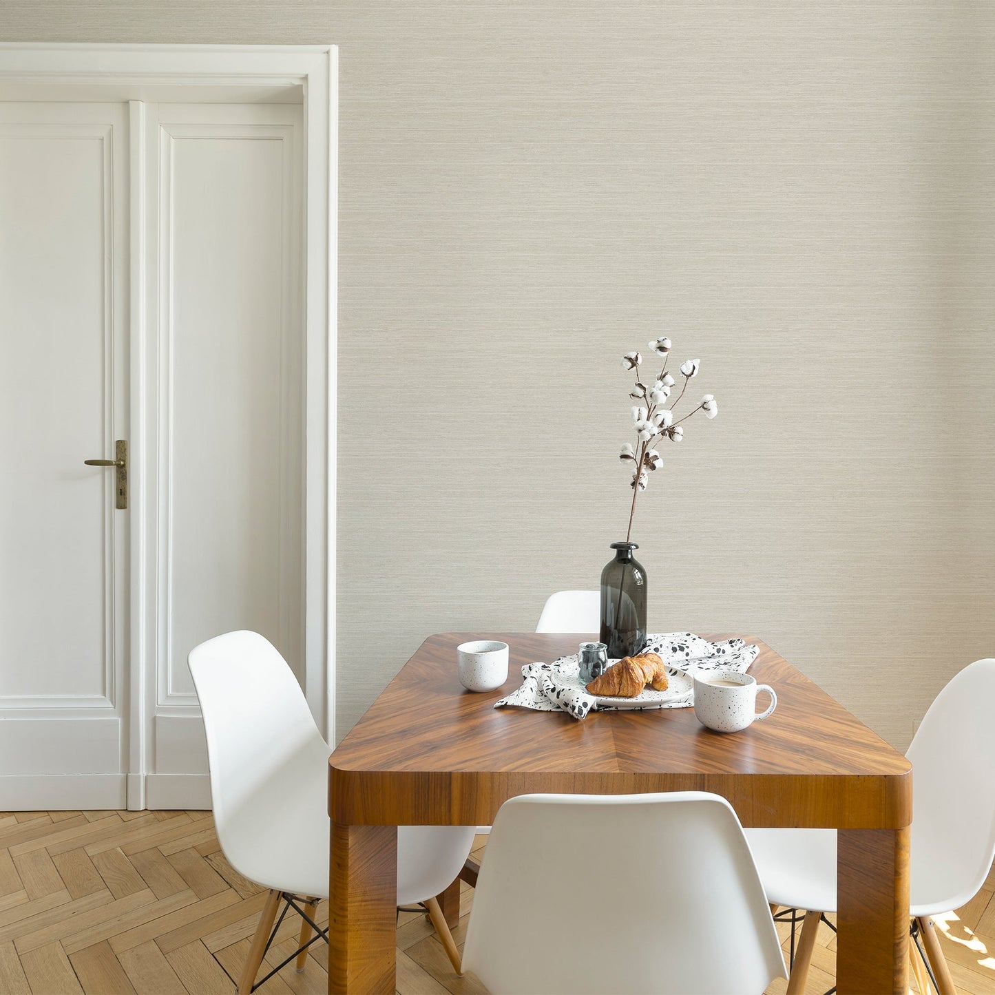 INDULGENCE Wallpaper Pattern No 111297