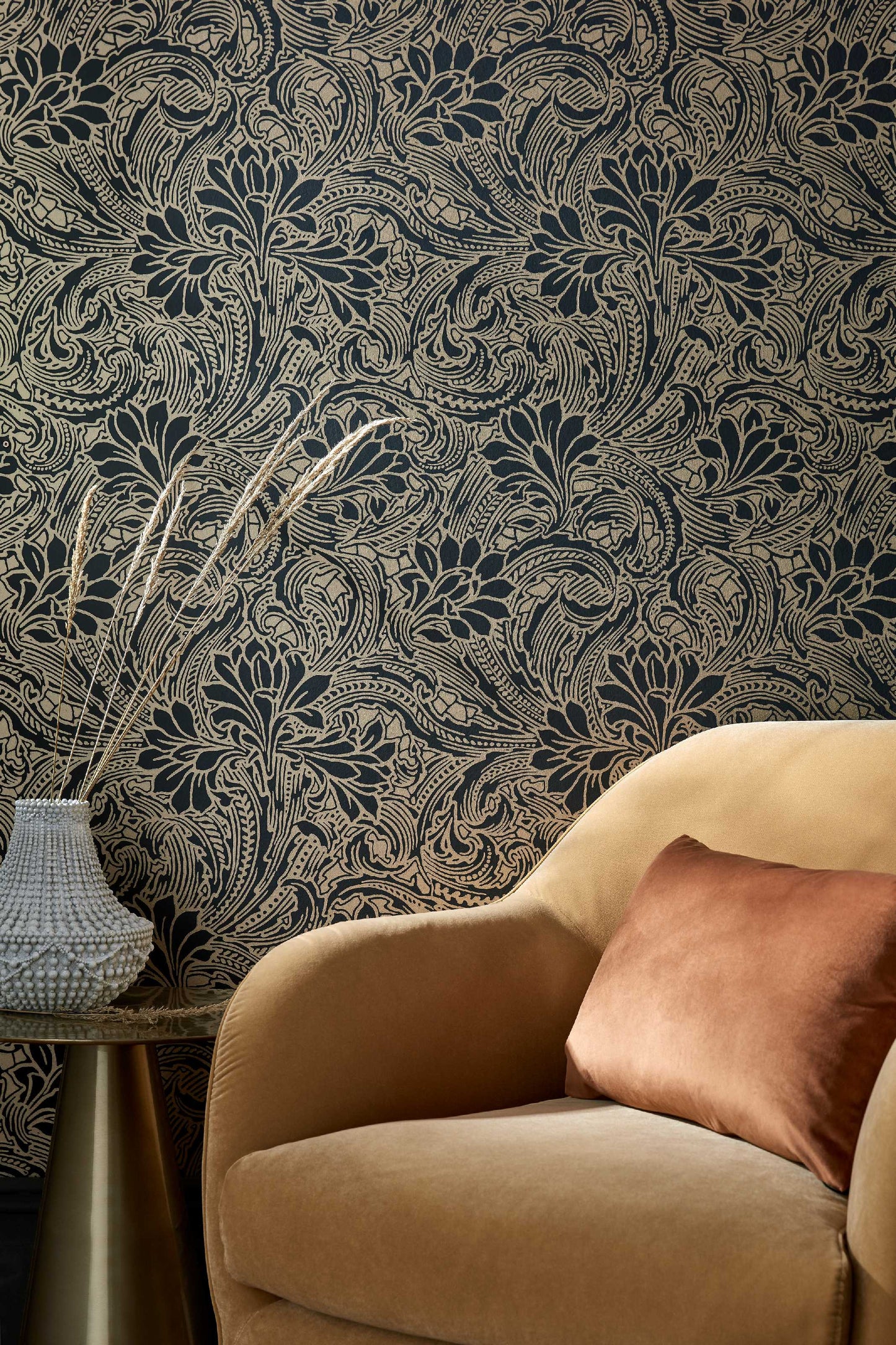 V & A DECORATIVE PAPERS Wallpaper Pattern No 2311-173-04