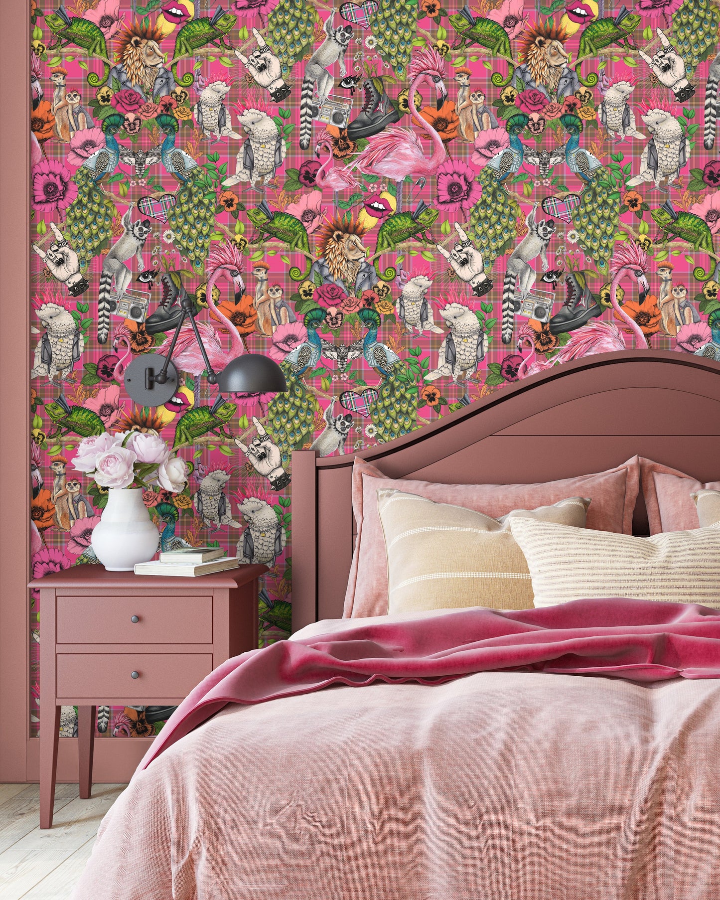 BRAND MCKENZIE Wallpaper Pattern No BMWL005/08B - Punk Rocks